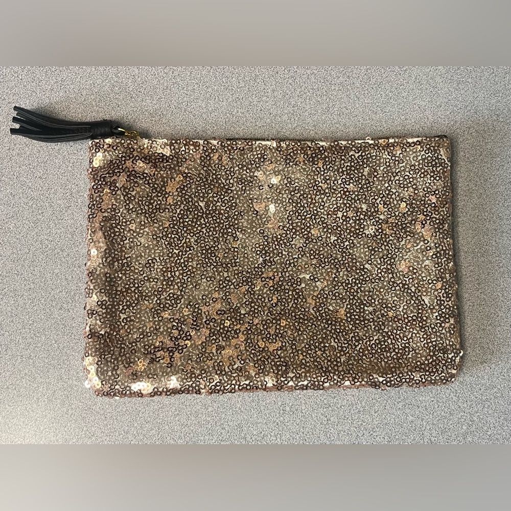 Ipsy Makeup Pouch Clutch Gold Sequins Black Faux Leather Back Tassel Zipper Pull